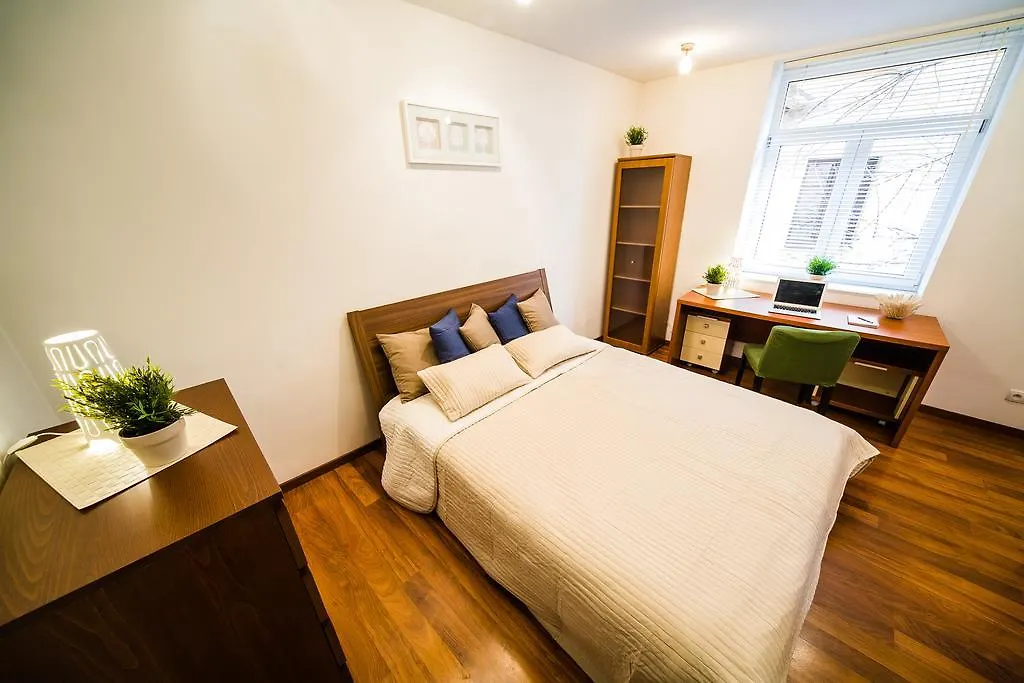 Wawel Cracow Old City Apartments - Friendhouse Apartments Krakkó