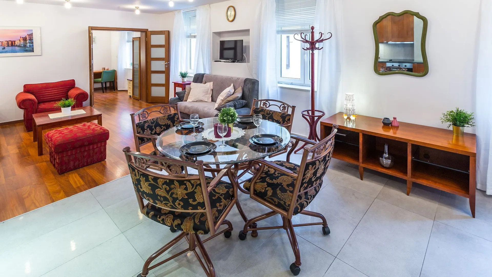 Wawel Cracow Old City Apartments - Friendhouse Apartments Краков
